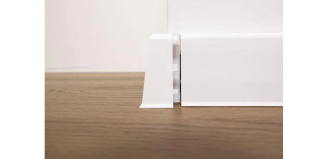 Плінтус  ПВХ Arbiton INDO 70 мм  01 Білий глянець, 2,5 метри