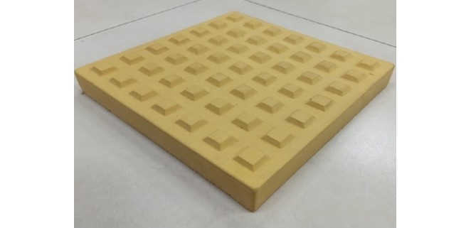 Тротуарна плитка Тактильна Усічена піраміда 30х30 см, сіра